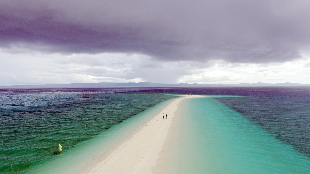 Отель The Oriental Leyte Таклобан Экстерьер фото